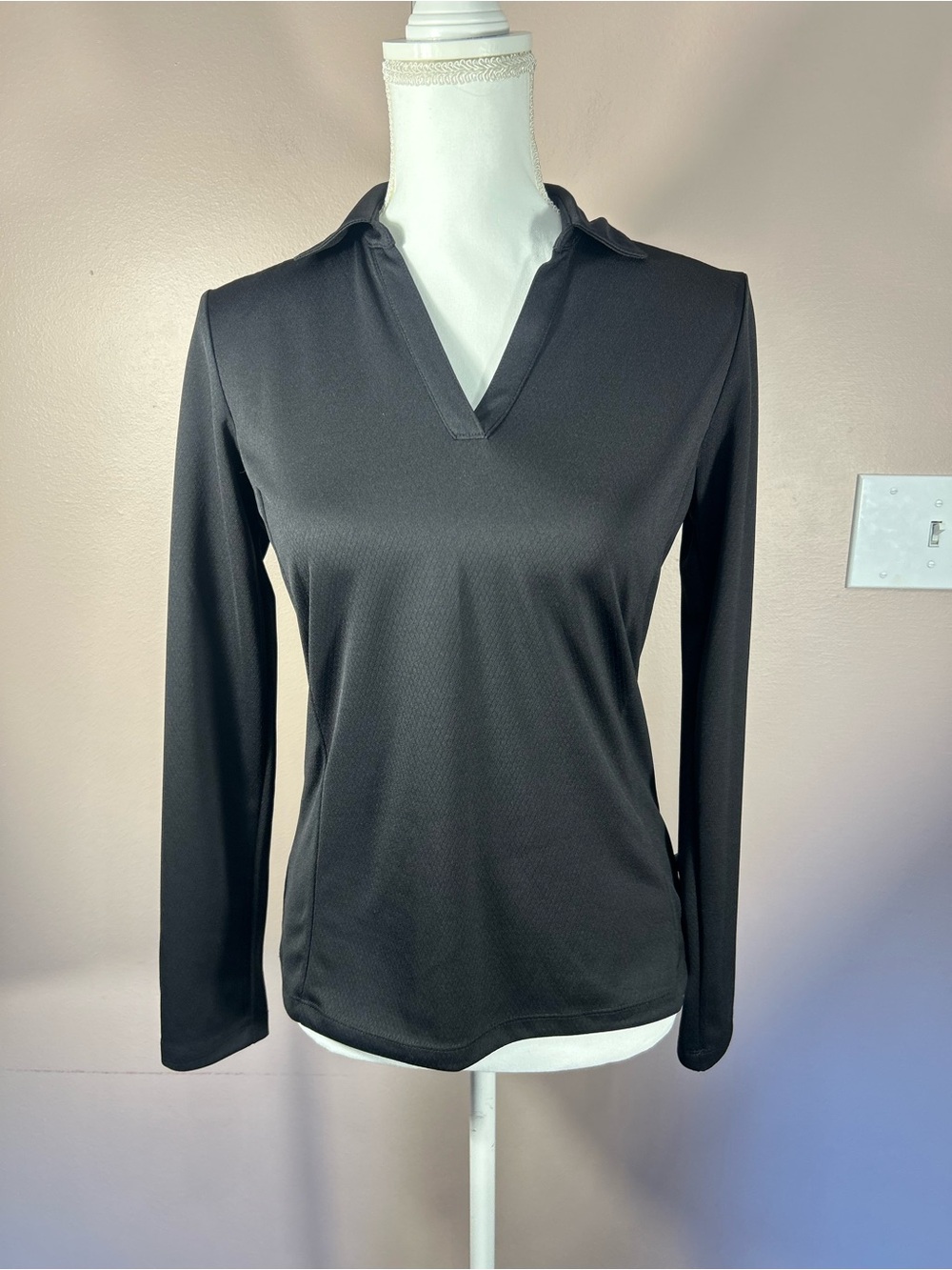 Lady Hagen Black Long-Sleeve V-Neck Polo Top